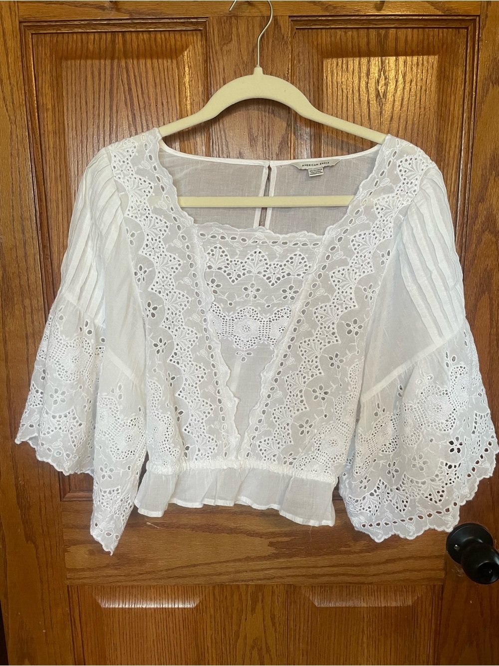 American Eagle Outfitters White Eyelet Lace Peasant Top